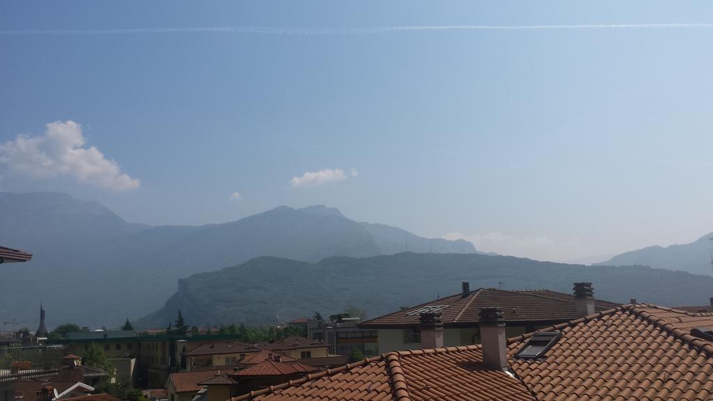 Residence Mezzosole Riva del Garda Eksteriør billede